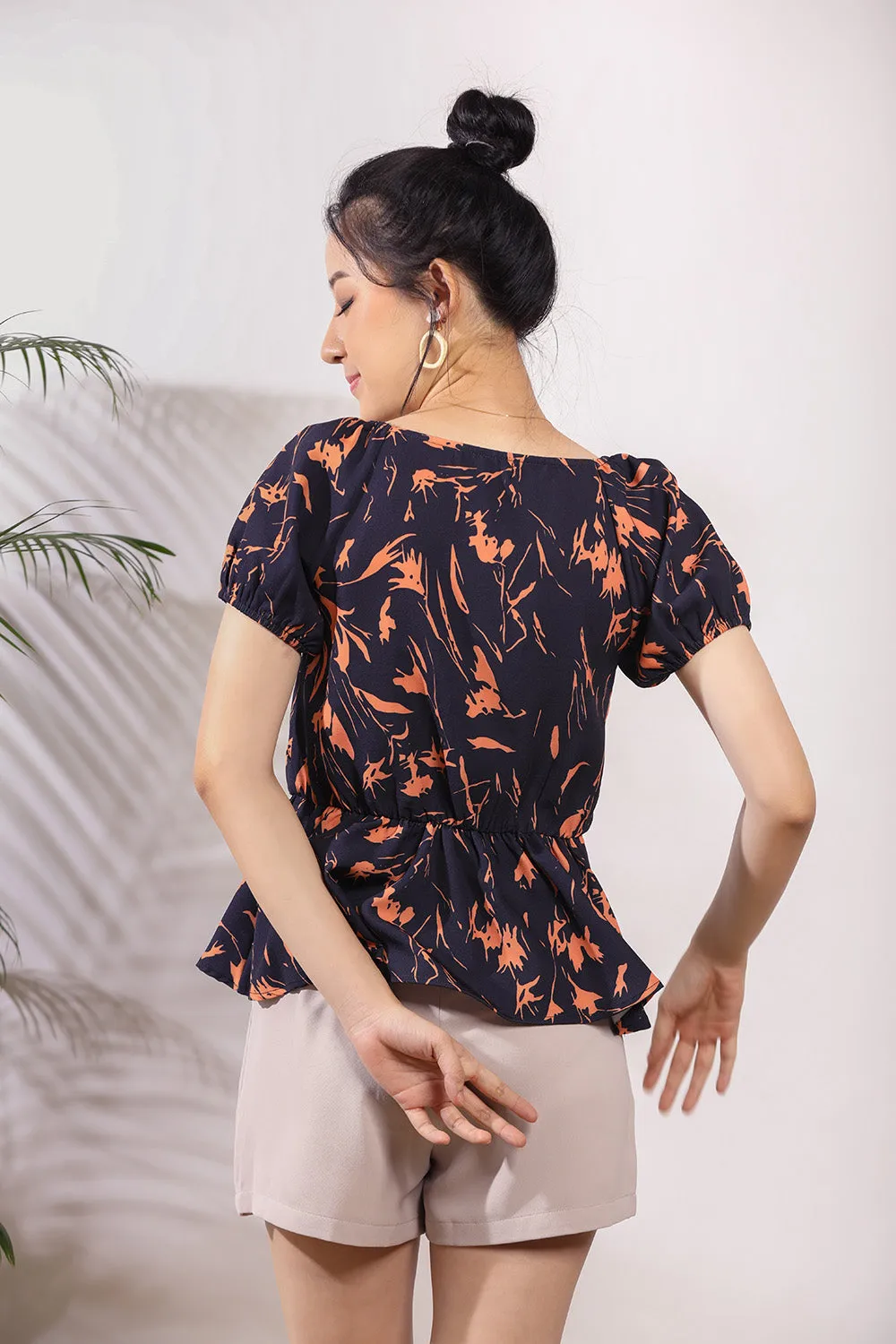 Anoleigh Top in Black