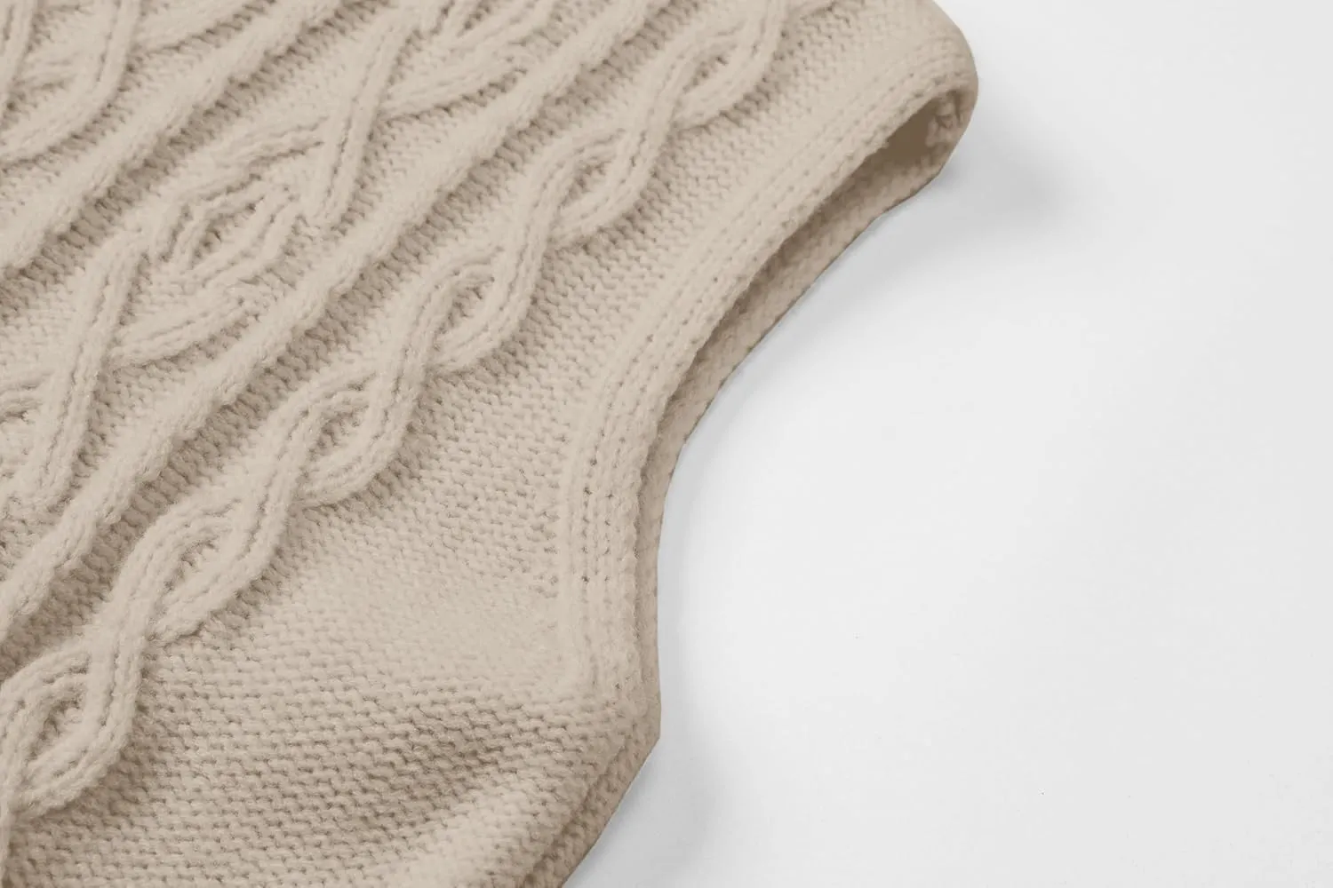 Joe Wenko Womens Cable Knit Sleeveless Sweater Vests