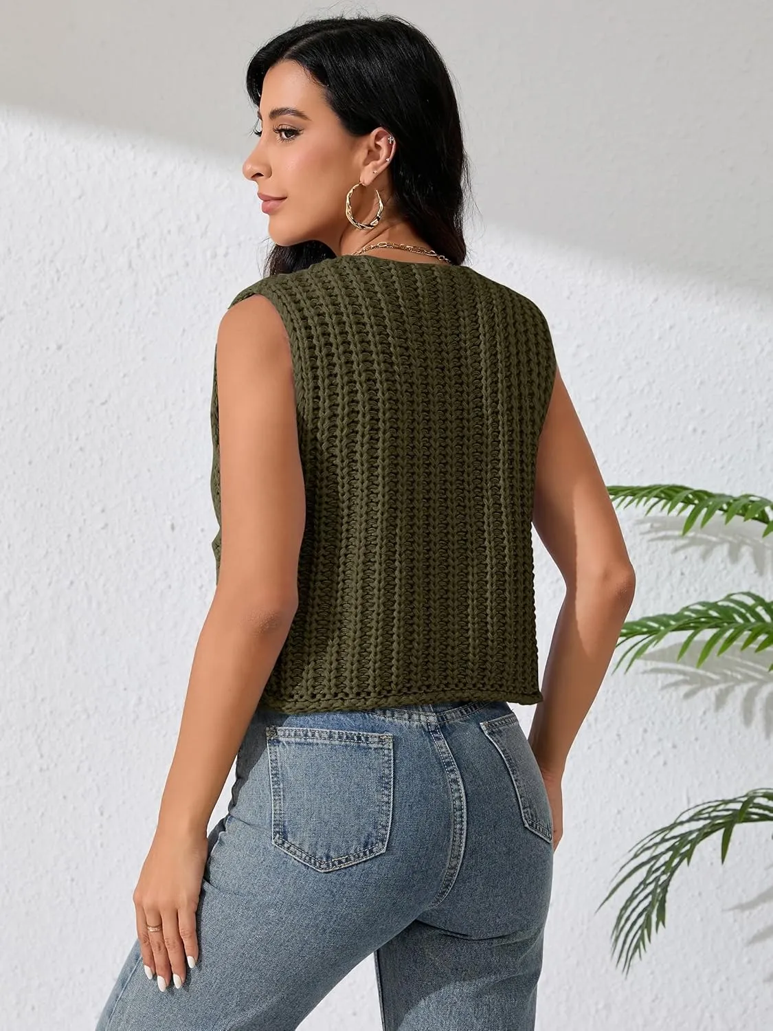 Women Sleeveless Knit Sweater Vest Crochet Chunky Button Down Cardigan Crop Vests Tops with Pockets