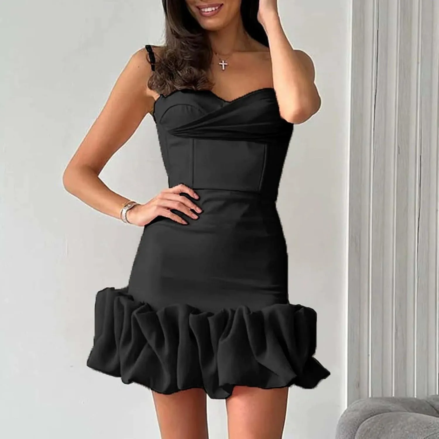 Women's Summer Bubble Mini Dresses 2025 Strapless Ruffle Skirt Flowy A Line Dress Prom Gowns Party Clubwear